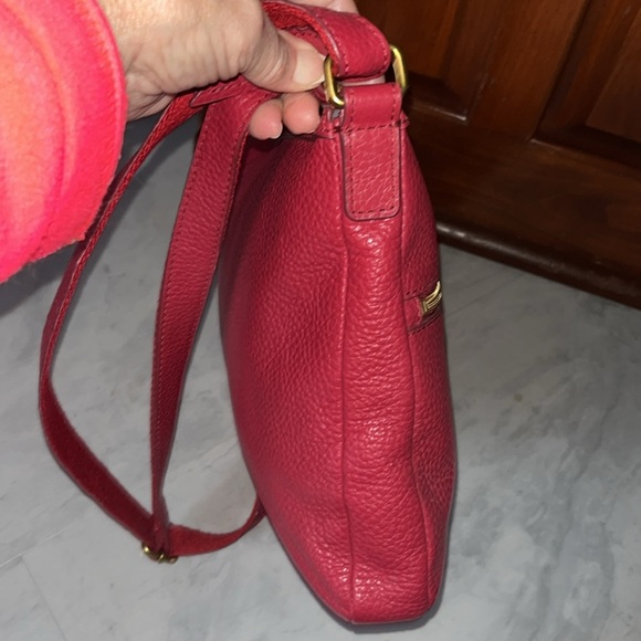 Fossil  Cross, body or shoulder bag  Red genuine pebbled leather  Card slots EUC - Picture 6 of 15